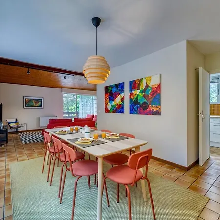 Alta House - And Family-friendly Ferney-Voltaire